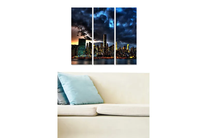 Trelerretsbilde i tre, 3-delt, 50x70 cm - Bysilhuett i skumring med dramatiske skyer, Mørk blå / Grønn / Oransje