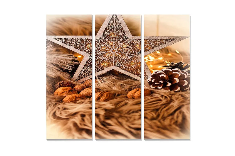 Trelerretsbilde i tre, 3-delt, 50x70 cm - Dekorativ stjerne med julestemning omgitt av nøtter og grangrener, Beige / Brun / Gull