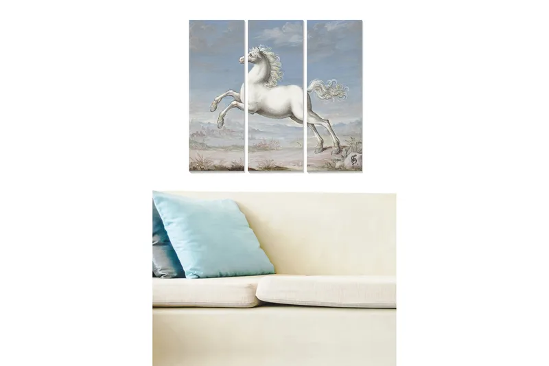 Trelerretsbilde i tre, 3-delt, 50x70 cm - Hvit hest galopperer mot en lyseblå himmel, Hvit / Lys blå / Beige