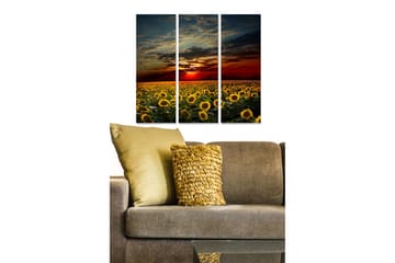 Trelerretsbilde i tre, 3-delt, 50x70 cm - Solsikkefelt under en dramatisk solnedgang - Gul / Grønn / Oransje - Interiør - Maleri & posters - Lerretsbilder