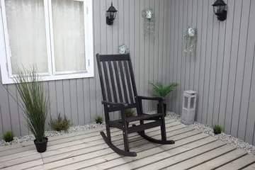 Ellabell Gyngestol - Kaffesvart - Møbler - Barnemøbler - Barnestol - Gynestol barn