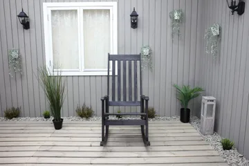 Ellabell Gyngestol - Kaffesvart - Møbler - Barnemøbler - Barnestol - Gynestol barn