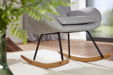Norela Gyngestol - Lysegrå med naturbrunt og svart understell - Møbler - Barnemøbler - Barnestol - Gynestol barn