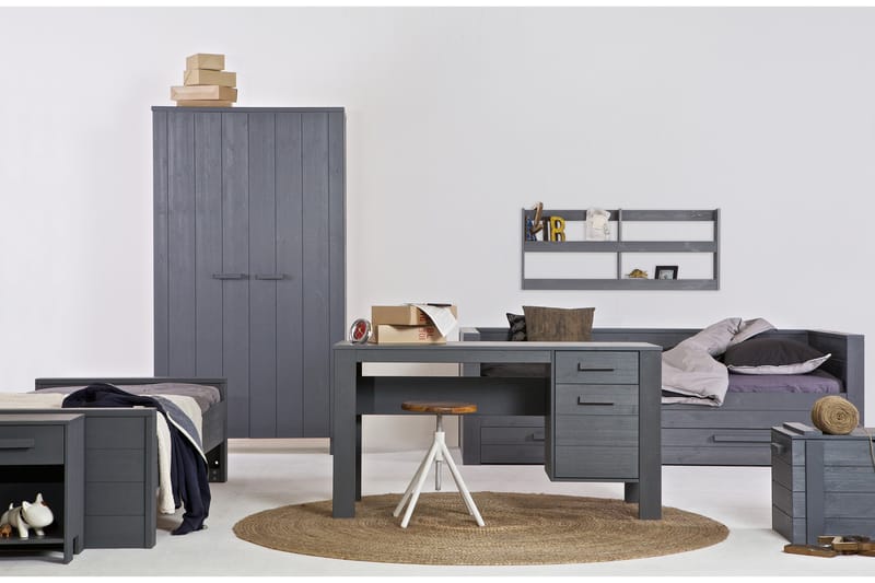 Garderobe Mitchell 111 cm - Stålgrå Furu - Møbler - Barnemøbler - Oppbevaring barnerom - Barnegarderobe