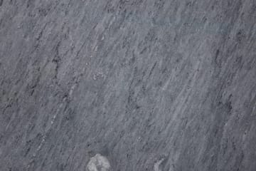 Admira Spisebord 106 cm Rundt i marmor med 4 Velvet Deluxe Fløyelsstoler - Møbler - Bord - Spisegruppe