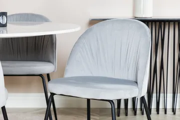 Admira Spisegruppe 106 cm Rund Marmor inkl. 4 Foyos Stoler - Hvit/Svart/Grå - Møbler - Bord - Spisegruppe