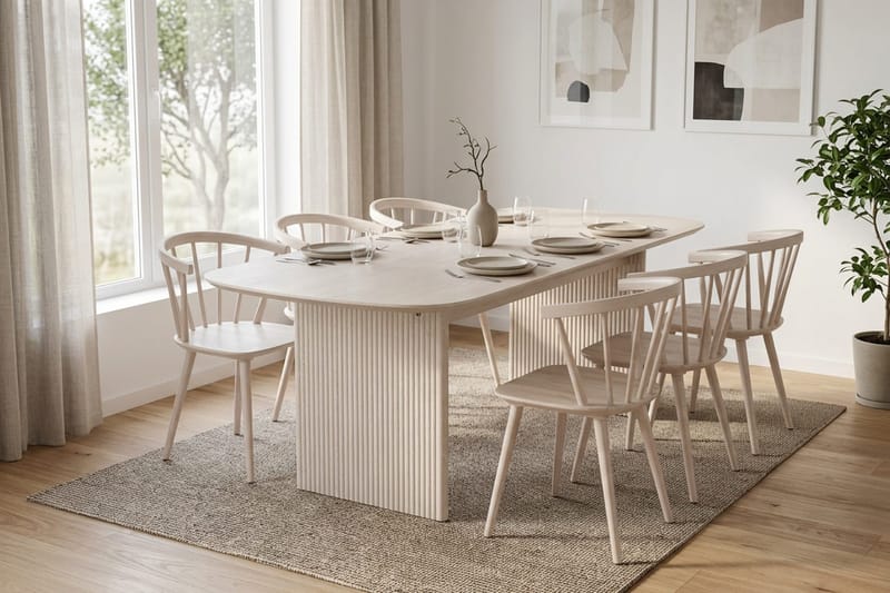Alma Spisegruppe rektangulær 220 cm Hvitlasert med 6 Tyrö Spisestoler - Hvitlasert eik - Møbler - Bord - Spisegruppe
