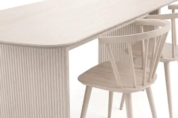 Alma Spisegruppe rektangulær 220 cm Hvitlasert med 6 Tyrö Spisestoler - Hvitlasert eik - Møbler - Bord - Spisegruppe