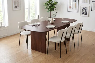 Alma spisegruppe rektangulær 220 cm med 6 Gemmiano spisestoler - Valnøtt - Møbler - Bord - Spisegruppe