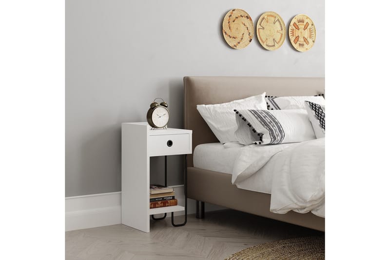 Sirius Nattbord 32x30 cm Hvit - Hanah Home - Møbler - Bord - Avlastningsbord & sidobord - Sengebord & nattbord