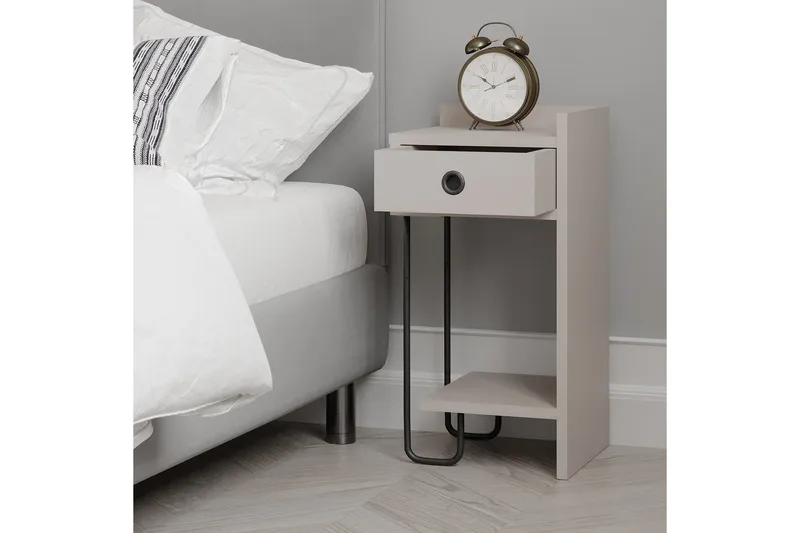 Sirius Nattbord 32x30 cm Lysbrun - Hanah Home - Møbler - Bord - Avlastningsbord & sidobord - Sengebord & nattbord