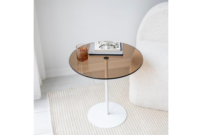 Chill-Out Sidebord 50x50 cm Hvit/Bronse - Hanah Home - Møbler - Bord - Avlastningsbord & sidobord - Brettbord og småbord