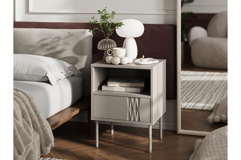 Akiko Nattbord 44 cm - Beige - Møbler - Bord - Avlastningsbord & sidobord - Sengebord & nattbord