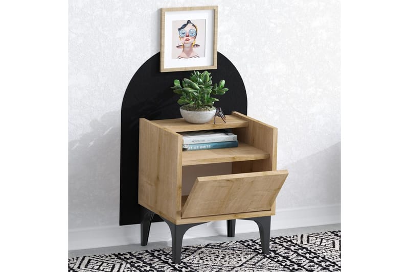 Alitha Nattbord 40 cm - Svart/Mellomfarget tre - Møbler - Bord - Avlastningsbord & sidobord - Sengebord & nattbord
