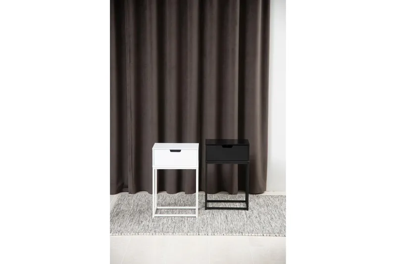 Azelia Nattbord 30 cm - Hvit - Møbler - Bord - Avlastningsbord & sidobord - Sengebord & nattbord