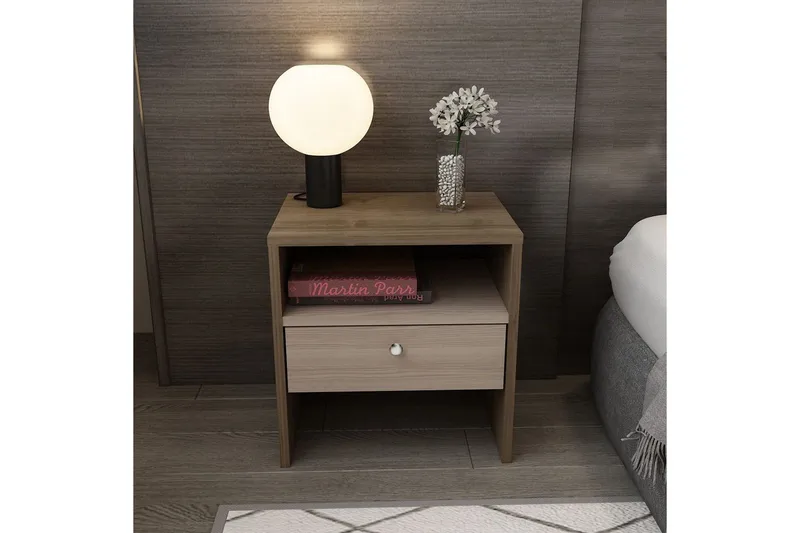 Berriaren Nattbord 45 cm - Valnøtt - Møbler - Bord - Avlastningsbord & sidobord - Sengebord & nattbord