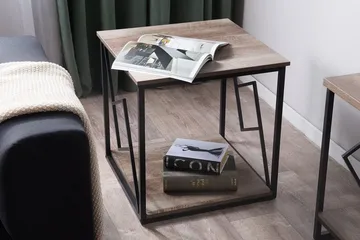 Forres Avlastningsbord 56 cm - Tre / Natur - Møbler - Bord - Avlastningsbord & sidobord - Brettbord og småbord