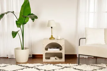 Dalim Nattbord 50 cm - Travertin/Sandstein - Møbler - Bord - Avlastningsbord & sidobord - Sengebord & nattbord