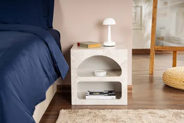 Dalim Nattbord 50 cm - Travertin/Sandstein - Møbler - Bord - Avlastningsbord & sidobord - Sengebord & nattbord