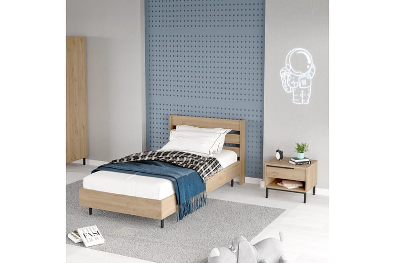 Erhan Nattbord 205,6 cm - Brun - Møbler - Bord - Avlastningsbord & sidobord - Sengebord & nattbord