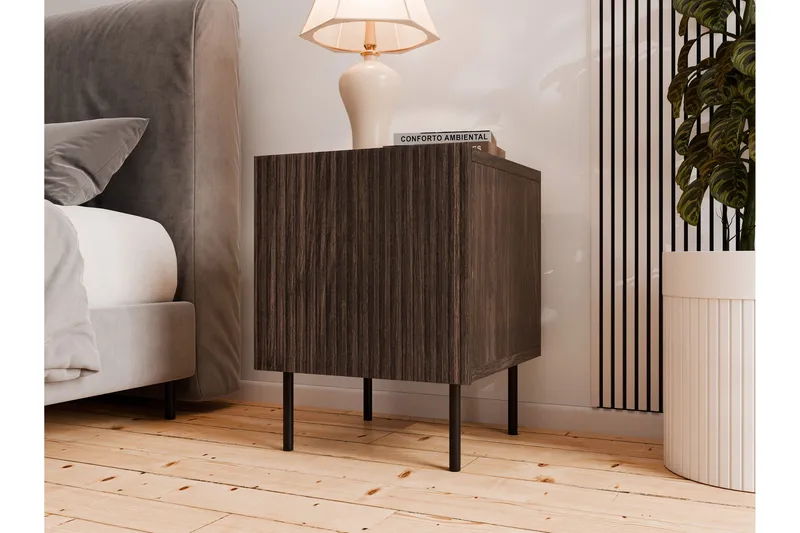 Hammarstrand Nattbord 45 cm - Valnøtt - Møbler - Bord - Avlastningsbord & sidobord - Sengebord & nattbord