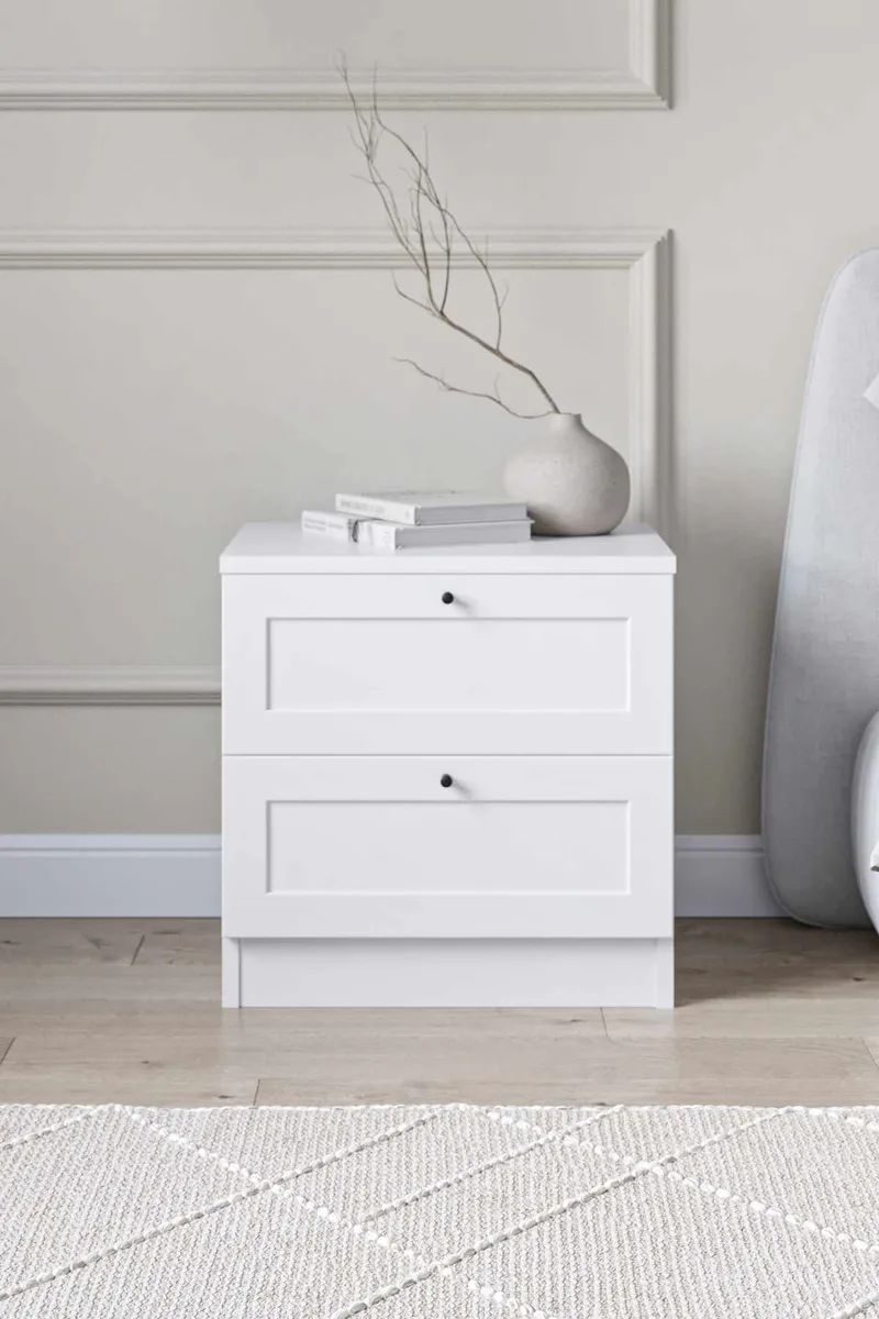 Interlaken nattbord 50 cm - Hvit - Møbler - Bord - Avlastningsbord & sidobord - Sengebord & nattbord
