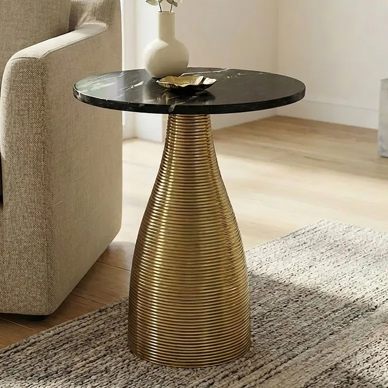 Junara sidebord 40 cm - Svart og gull - Møbler - Bord - Avlastningsbord & sidobord - Brettbord og småbord