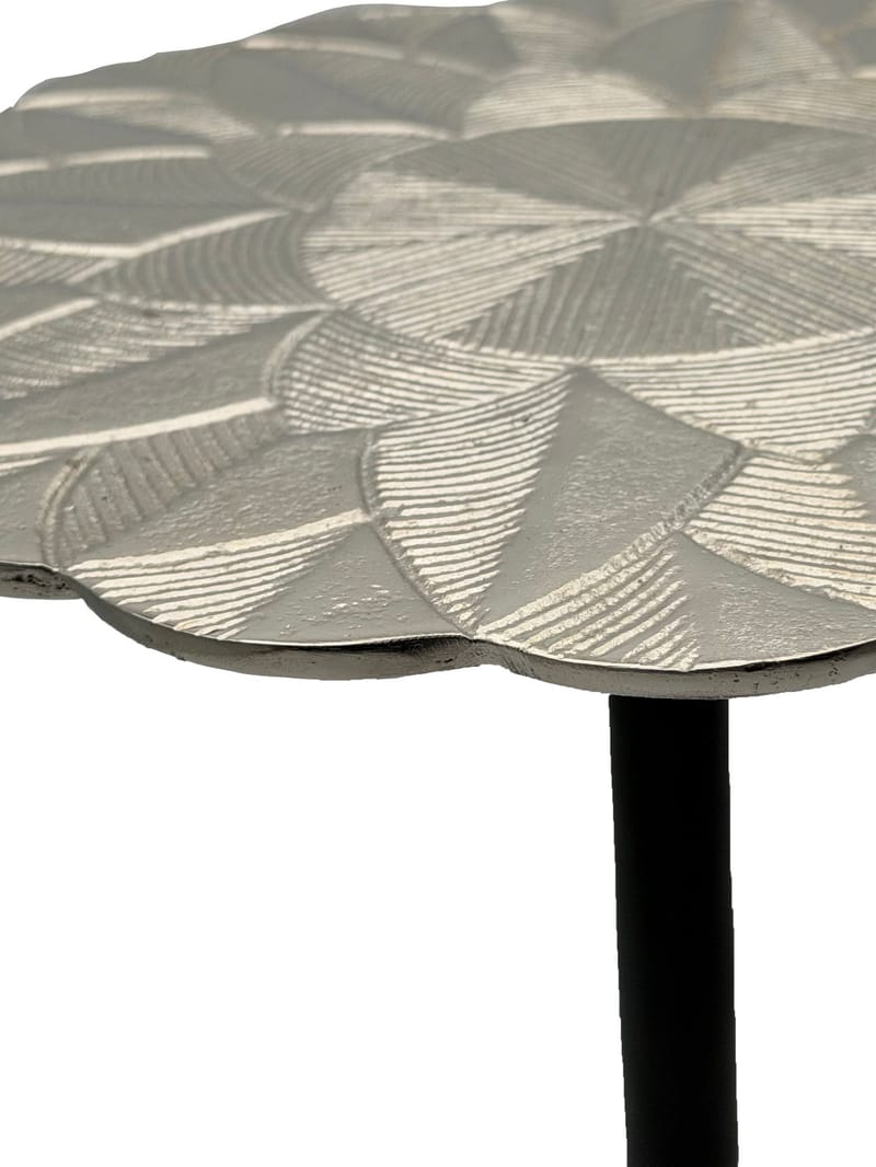 Junova sidebord 29 cm industriell stil - Sølvfarget og svart - Møbler - Bord - Avlastningsbord & sidobord - Brettbord og småbord