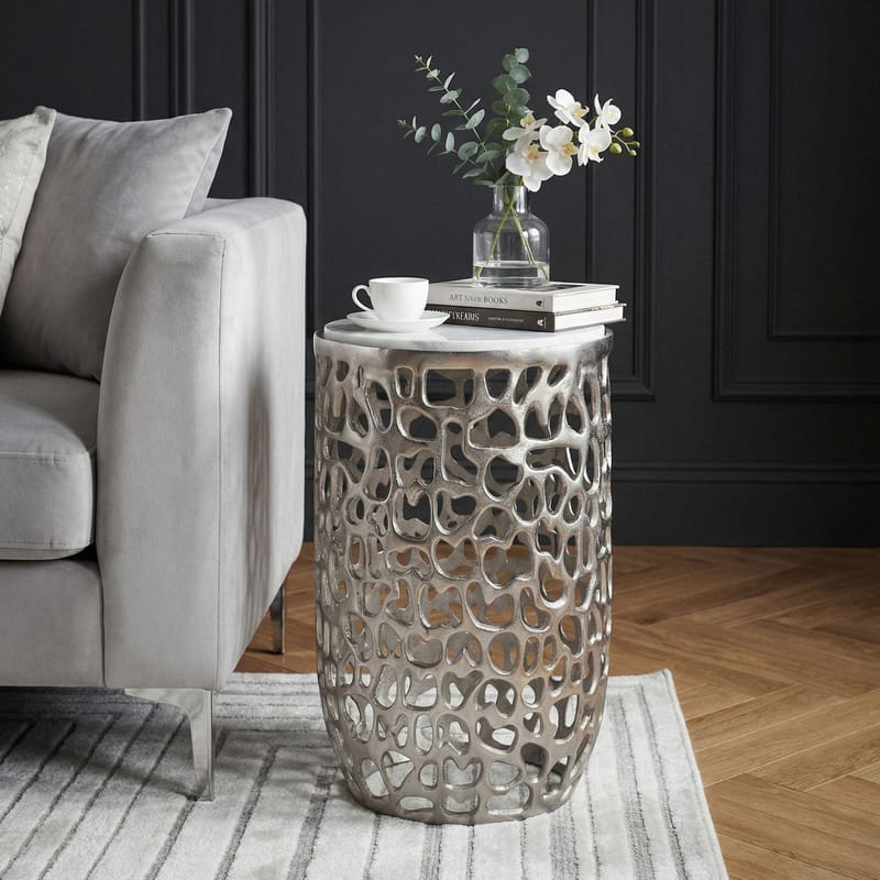 Kelilo sidebord 30 cm - hvit og sølvfarget - Møbler - Bord - Avlastningsbord & sidobord - Brettbord og småbord