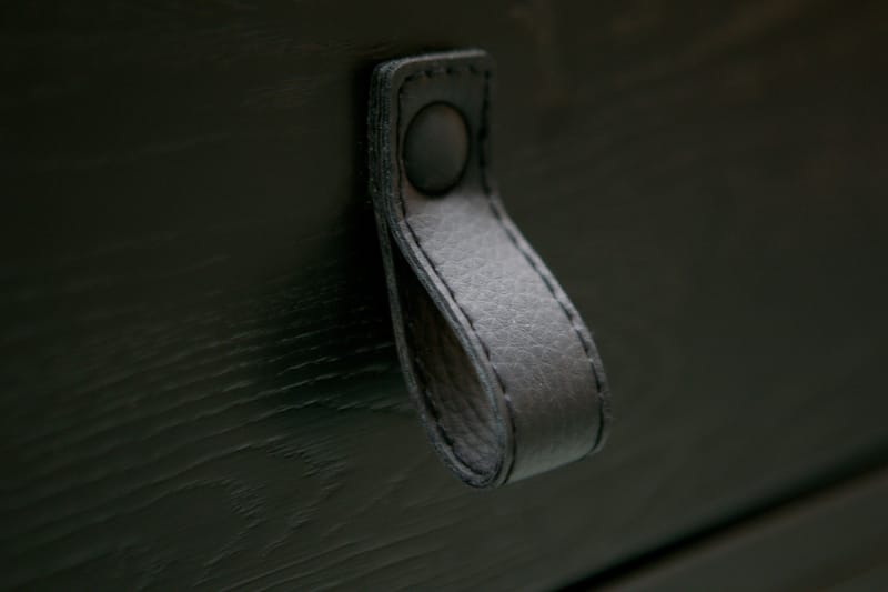 Atila Avlastningsbord 140 cm - Svart Eik - Møbler - Bord - Avlastningsbord & sidobord - Konsollbord & gangbord