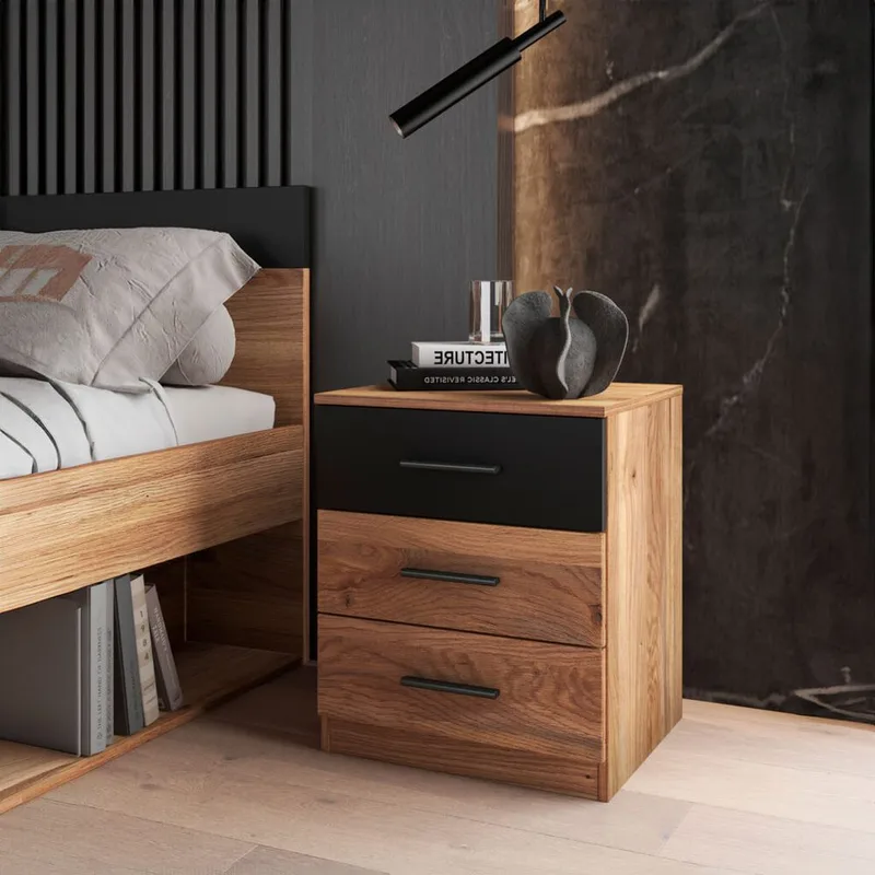 Nattbord Beta med 3 Skuffer - Mauvella eik - Møbler - Bord - Avlastningsbord & sidobord - Sengebord & nattbord