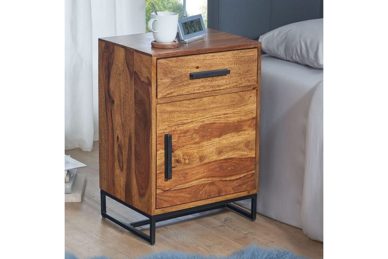 Nattbord Wohnling Heltre for kontinentalsenger med 3 skuffer 1 dør landlig stil - Møbler - Bord - Avlastningsbord & sidobord - Sengebord & nattbord