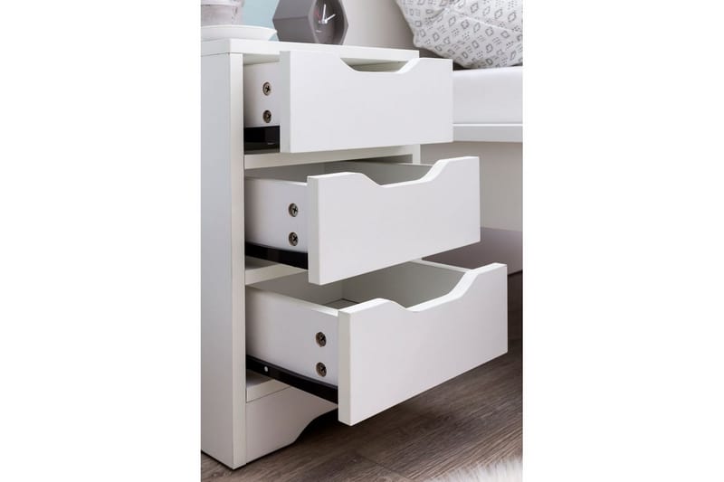 Nattbord Wohnling med 3 skuffer i et enkelt, moderne design for rammemadrass Hvit - Hvit - Møbler - Bord - Avlastningsbord & sidobord - Sengebord & nattbord