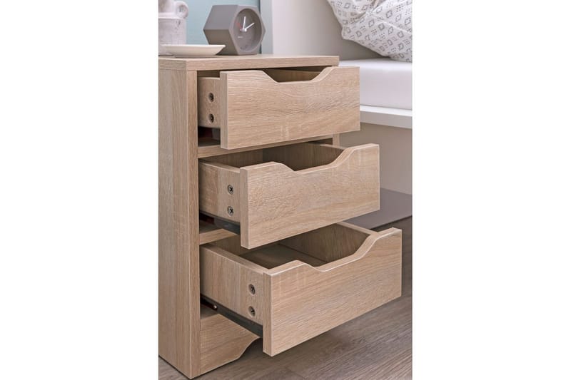 Nattbord Wohnling med 3 skuffer i et enkelt, moderne design for rammemadrass Sonoma - Sonoma - Møbler - Bord - Avlastningsbord & sidobord - Sengebord & nattbord