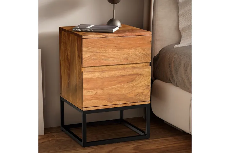 Nattbord Wohnling Moderne utseende med 2 skuffer laget av solid sheeshamtre i industriell stil - Møbler - Bord - Avlastningsbord & sidobord - Sengebord & nattbord