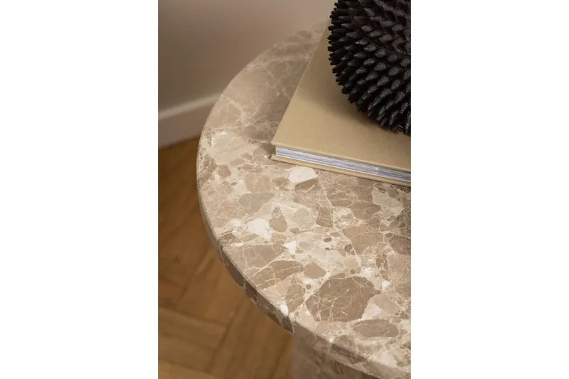 Prisa Rundt Sidebord i Marmorstein 50 cm - Beige - Møbler - Bord - Avlastningsbord & sidobord - Brettbord og småbord
