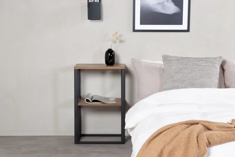 Rise Rektangulært Nattbord 30 cm i Tre med Oppbevaring - Brun - Møbler - Bord - Avlastningsbord & sidobord - Sengebord & nattbord