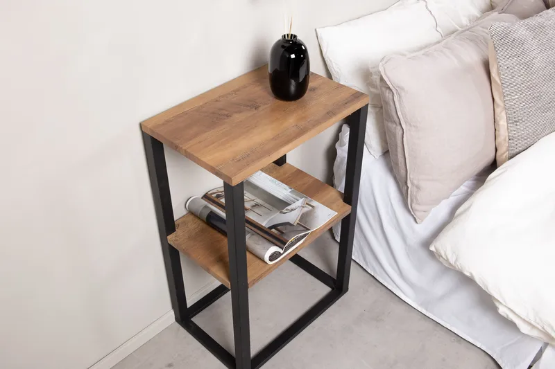 Rise Rektangulært Nattbord 30 cm i Tre med Oppbevaring - Brun - Møbler - Bord - Avlastningsbord & sidobord - Sengebord & nattbord