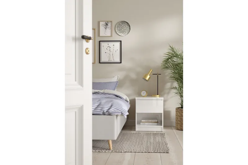 Salomns Kvadratisk Nattbord 40,4 cm i Malt Tre med Skuffer - Hvit - Møbler - Bord - Avlastningsbord & sidobord - Sengebord & nattbord