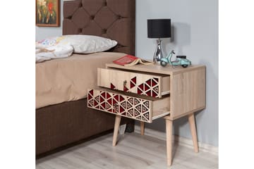 Brokind Nattbord 60 cm med Oppbevaring 2 Skuffer Trianglar - Natur/Rød - Møbler - Bord - Avlastningsbord & sidobord - Sengebord & nattbord