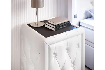 Franco Nattbord 58 cm med Oppbevaring Skuff - Hvit Kunstskinn - Møbler - Bord - Avlastningsbord & sidobord - Sengebord & nattbord