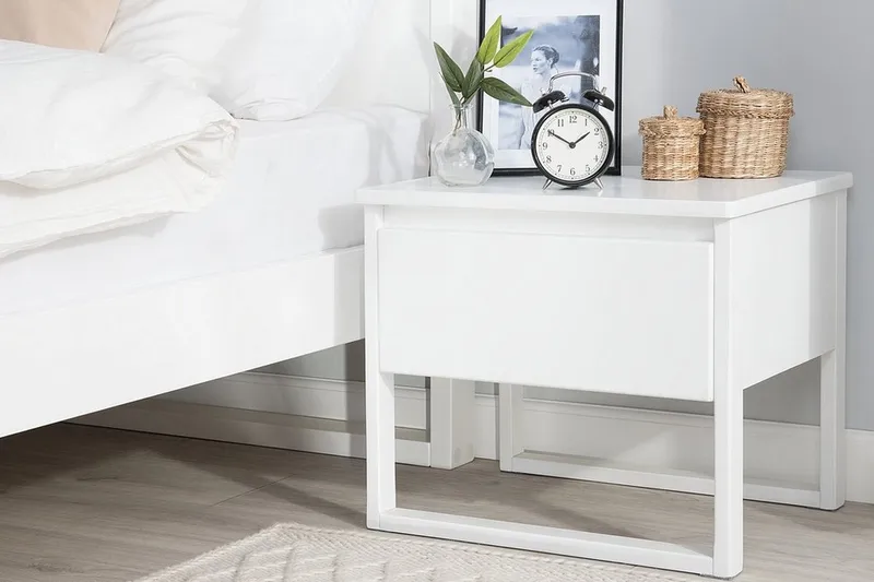 Giulia Nattbord 50 cm - Hvit - Møbler - Bord - Avlastningsbord & sidobord - Sengebord & nattbord