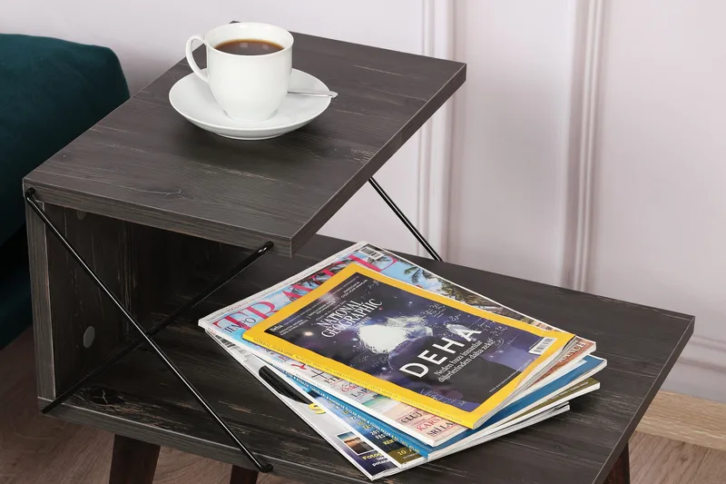 Kaysie Retro Nattbord 50 cm med Tre- og Valnøttutseende, Oppbevaring med Hyller - Mørkebrun - Møbler - Bord - Avlastningsbord & sidobord - Sengebord & nattbord