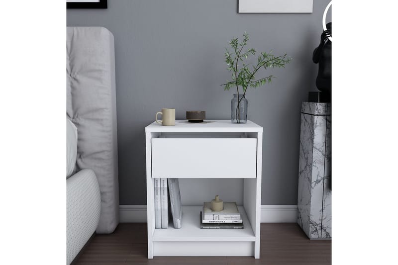 Rinorea Nattbord 44,6x52,8 cm - Hvit - Møbler - Bord - Avlastningsbord & sidobord - Sengebord & nattbord