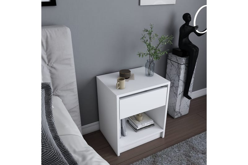 Rinorea Nattbord 44,6x52,8 cm - Hvit - Møbler - Bord - Avlastningsbord & sidobord - Sengebord & nattbord