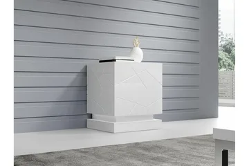 Strontian Nattbord 46 cm med Oppbevaring og Hyller i Tre - Hvit - Møbler - Bord - Avlastningsbord & sidobord - Sengebord & nattbord