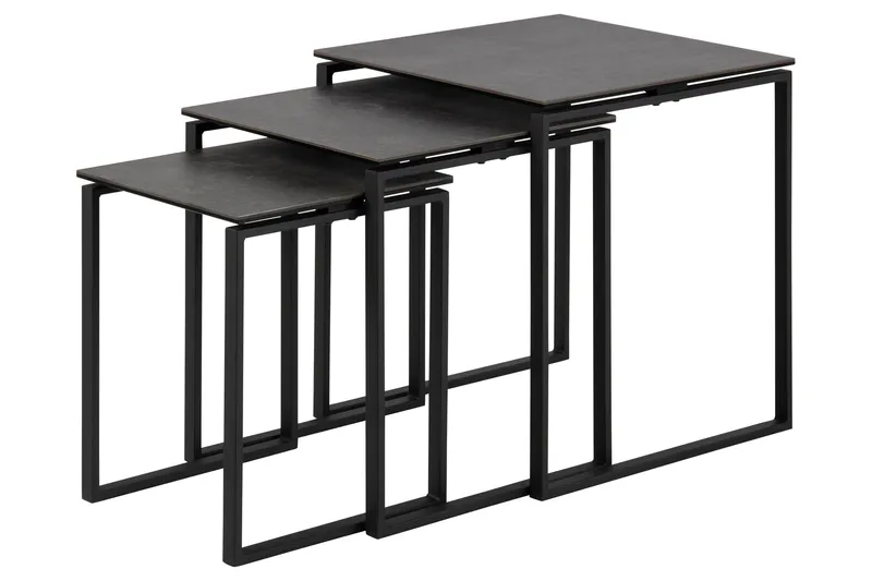 Cynthia Settbord, Sort