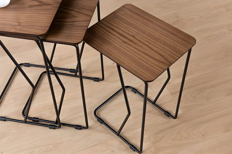 Retore Settbord - Valnøtt - Møbler - Bord - Avlastningsbord & sidobord - Settbord