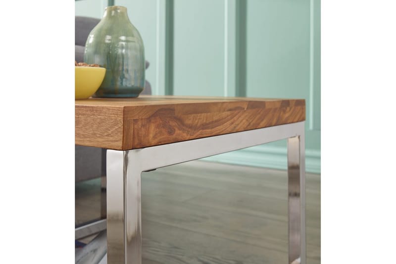 Sidebord Wohnling massivt tre, firkantet med metall kromben, landlig stil 60x60 cm - 60x60 cm - Møbler - Bord - Avlastningsbord & sidobord - Brettbord og småbord