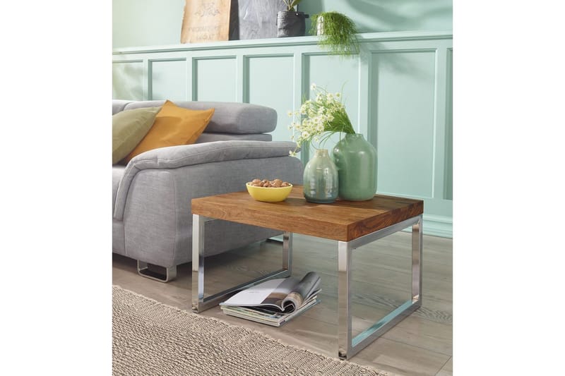 Sidebord Wohnling massivt tre, firkantet med metall kromben, landlig stil 60x60 cm - 60x60 cm - Møbler - Bord - Avlastningsbord & sidobord - Brettbord og småbord